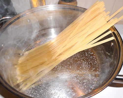 Cook the pasta according to the package directions; drain / rinse with cool water.